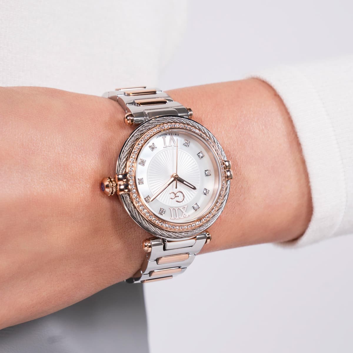 GCZ52001L1MF Kadın Kol Saati