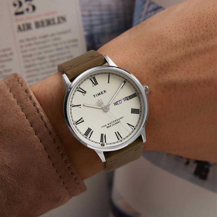 Timex TW2W50600 Erkek Kol Saati