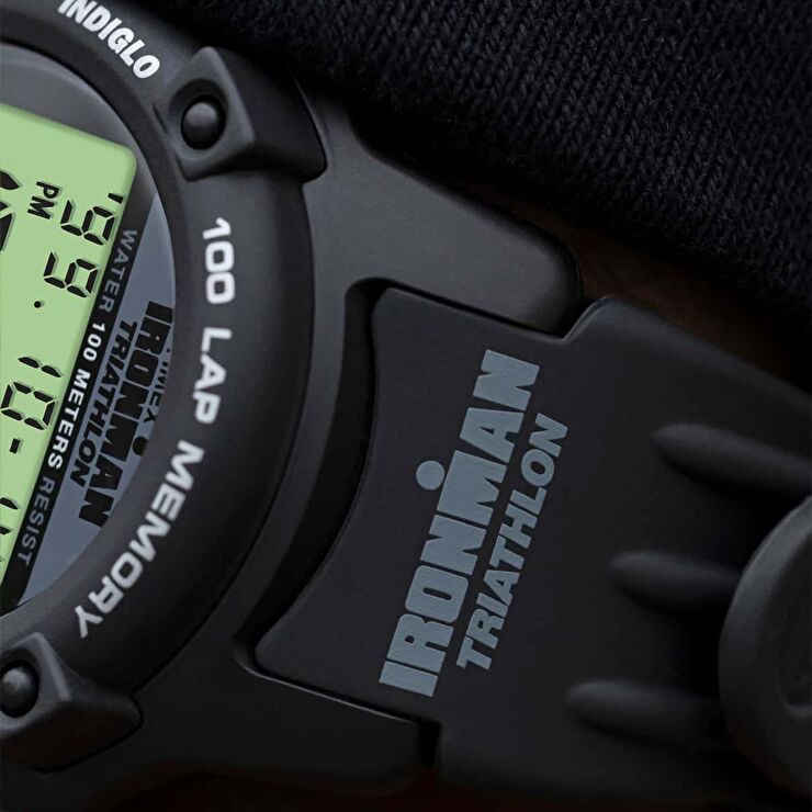 Timex TW5M63000 Erkek Kol Saati