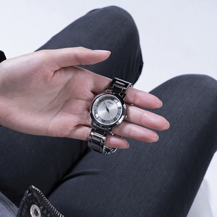 Guess GUGW0404L1 Kadın Kol Saati