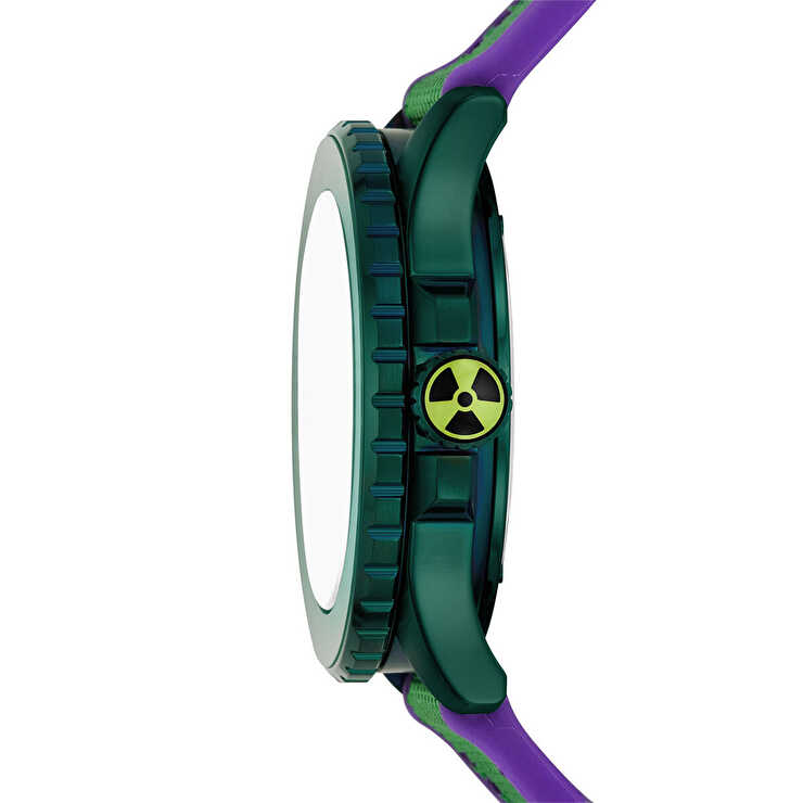 Fossil FLE1246SET Marvel x Fossil Limited-Edition Incredible Hulk Erkek Kol Saati ve Yaka İğnesi Seti